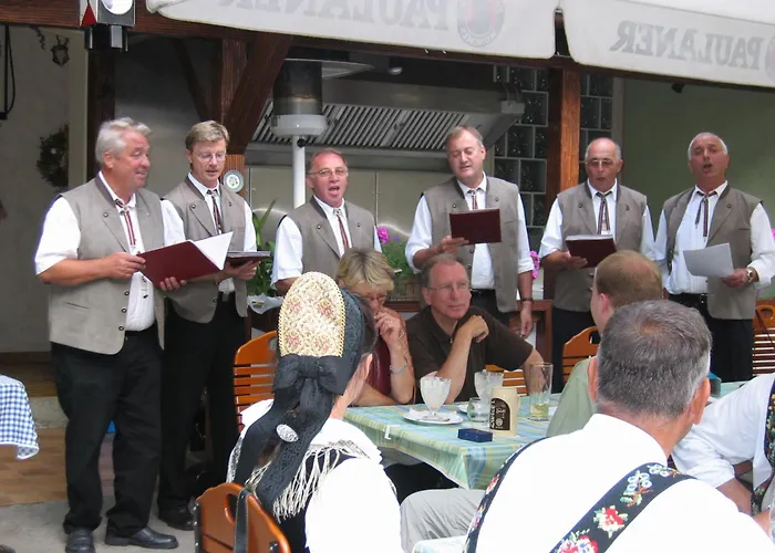 Hotel & Goldener Hirsch Bad Berneck im Fichtelgebirge