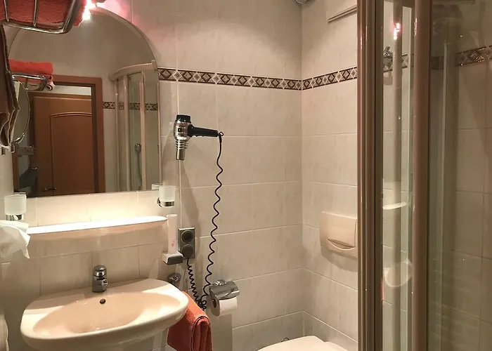 Hotel & Goldener Hirsch Bad Berneck im Fichtelgebirge