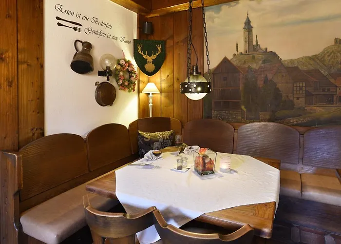 & Goldener Hirsch Hotel 3*